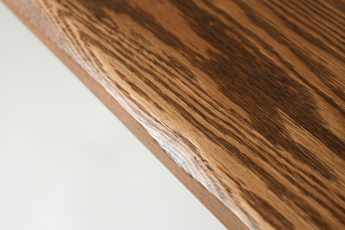 ibata直営 やすら木 ダイニングテーブル｜TABLE｜飛騨の家具/国産家具